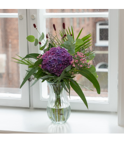 Hortensia buket, der kan tørre. Alle blomster i buketten kan man lade tørre ind og så har du en evighedsbuket