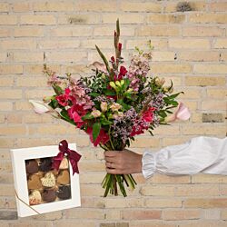 Gladiolus buketten med chokoladehjerter