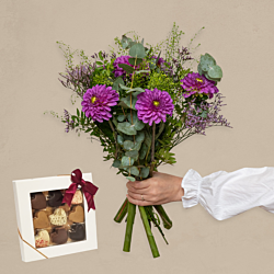 Dahlia buketten med chokoladehjerter